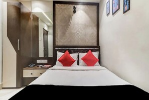 Standard Room | Premium bedding, down duvets, Select Comfort beds