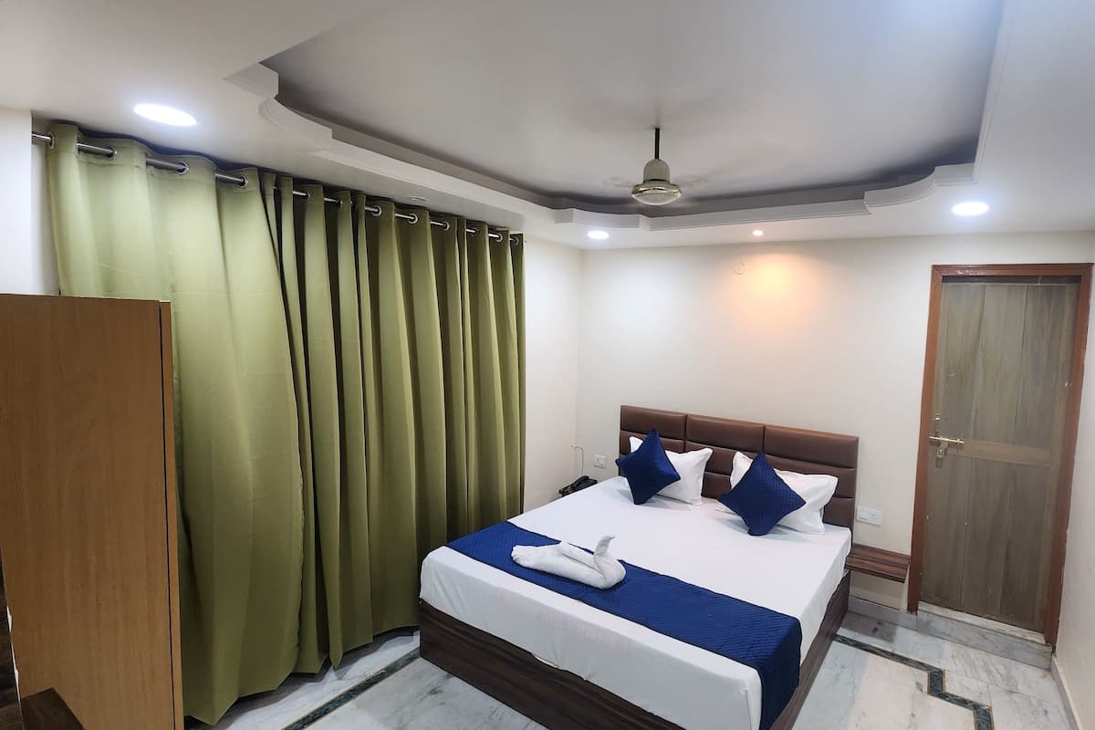 Phòng Deluxe | Bàn, truy cập Internet không dây miễn phí