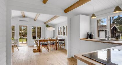 "Bengta" - 500m from the sea by Interhome