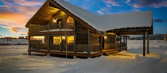 Luxury Lake Lodge | Hot Tub - Game Room - Fire Pit