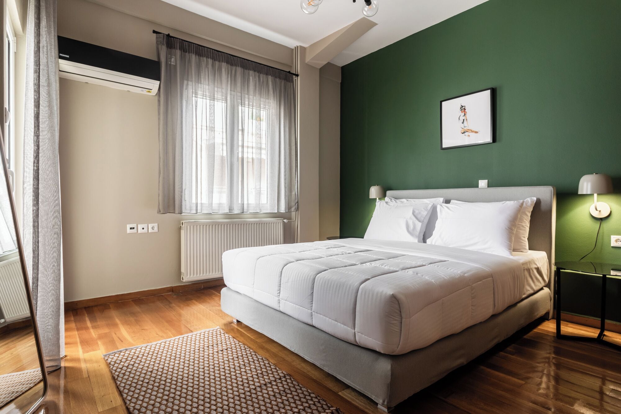 Pinnacle Gate | 1 bedroom, hypo-allergenic bedding, desk, laptop workspace