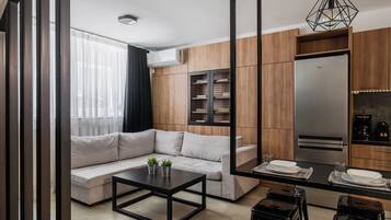 Portico Gate | Oppholdsområde