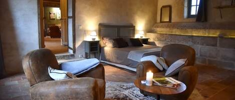 1 غرفة نوم ومكواة/لوح كي وسرير سفر وواي فاي مجانًا