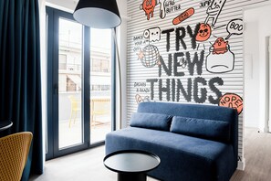 MIXT Spectrum 2-bed | Living area