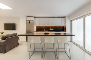 Junior Apartment, Patio (12310001) | Private kitchen | Full-sized fridge, microwave