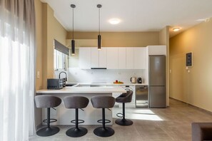 Snug Retreat | Private kitchen
