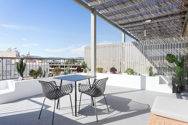 Snug Cocoon - Bunk Bed Studio | วิวจากห้องพัก