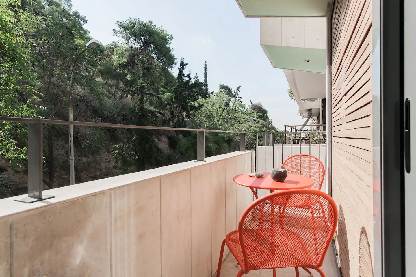 Hill Glance | Balcony