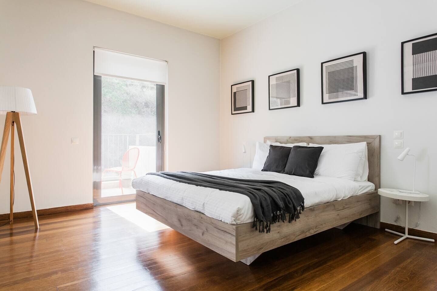 Hill Glance | Blackout curtains, iron/ironing board, free WiFi, bed sheets