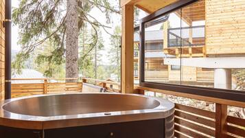 Bain à remous extérieur