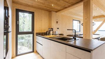 Fridge, microwave, oven, dishwasher