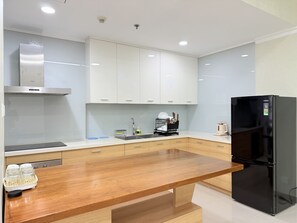 Apartment, 2 Bedrooms, City View | Private kitchen - Siris Sunrise Residence (Ho Chi Minh City)