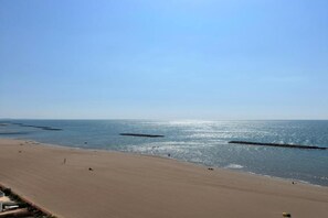 Beach nearby - Cozy Beachside Villa in Sérignan (Sérignan)