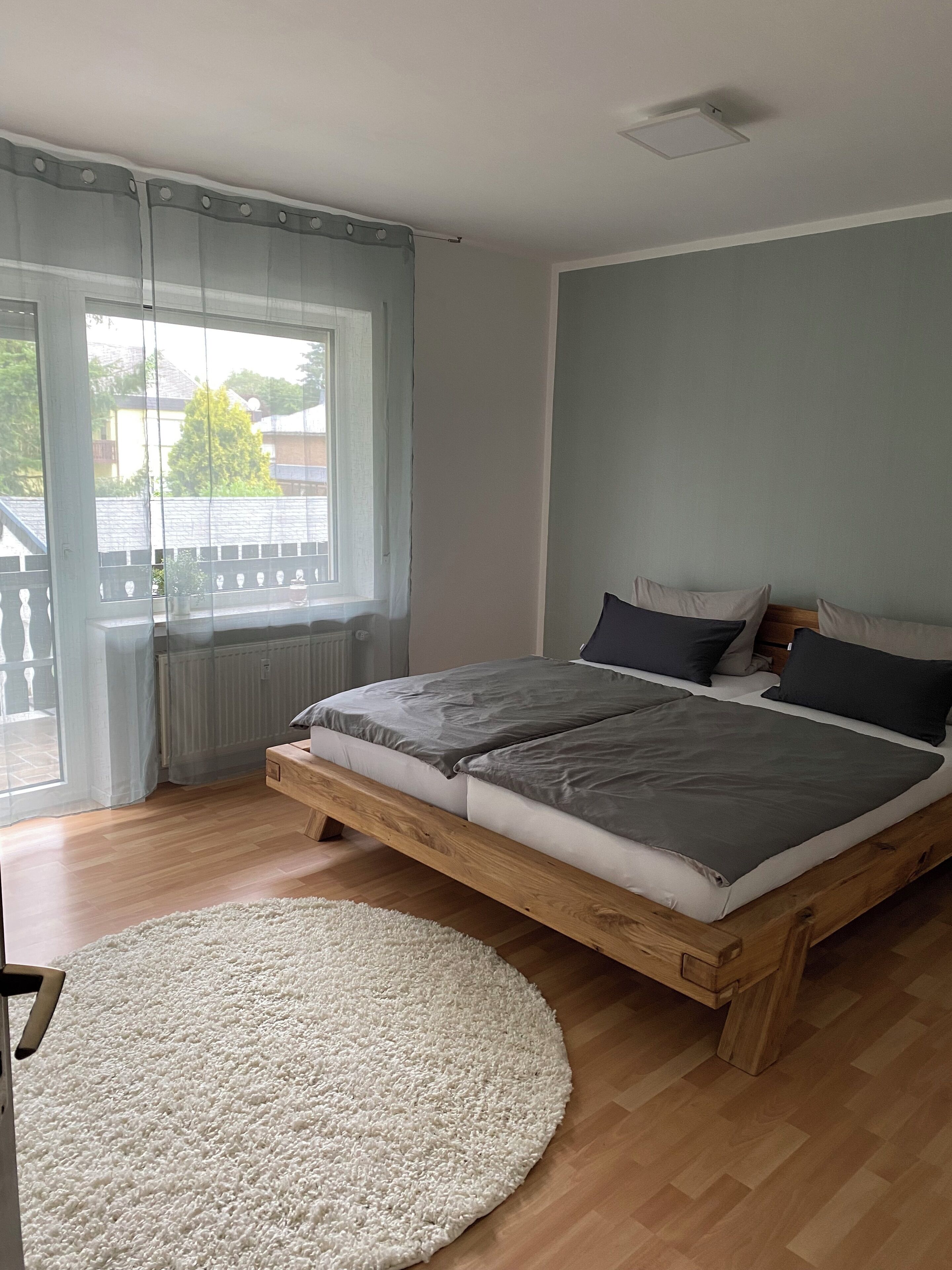 3 soverom, strykejern/-brett, reiseseng for barn og wi-fi