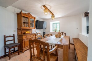 Dining - Farmhouse in Andalusia near Tiñosa Peak (Priego de Córdoba)