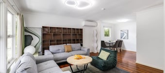 Best Value 4Beds Home Near Shops, Cafes & Forest