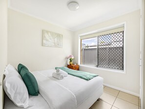 2 bedrooms, iron/ironing board, WiFi, bed sheets