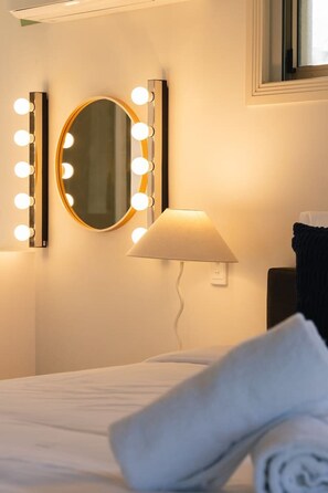 3 chambres, fer et planche Ă repasser, Wi-Fi, draps fournis