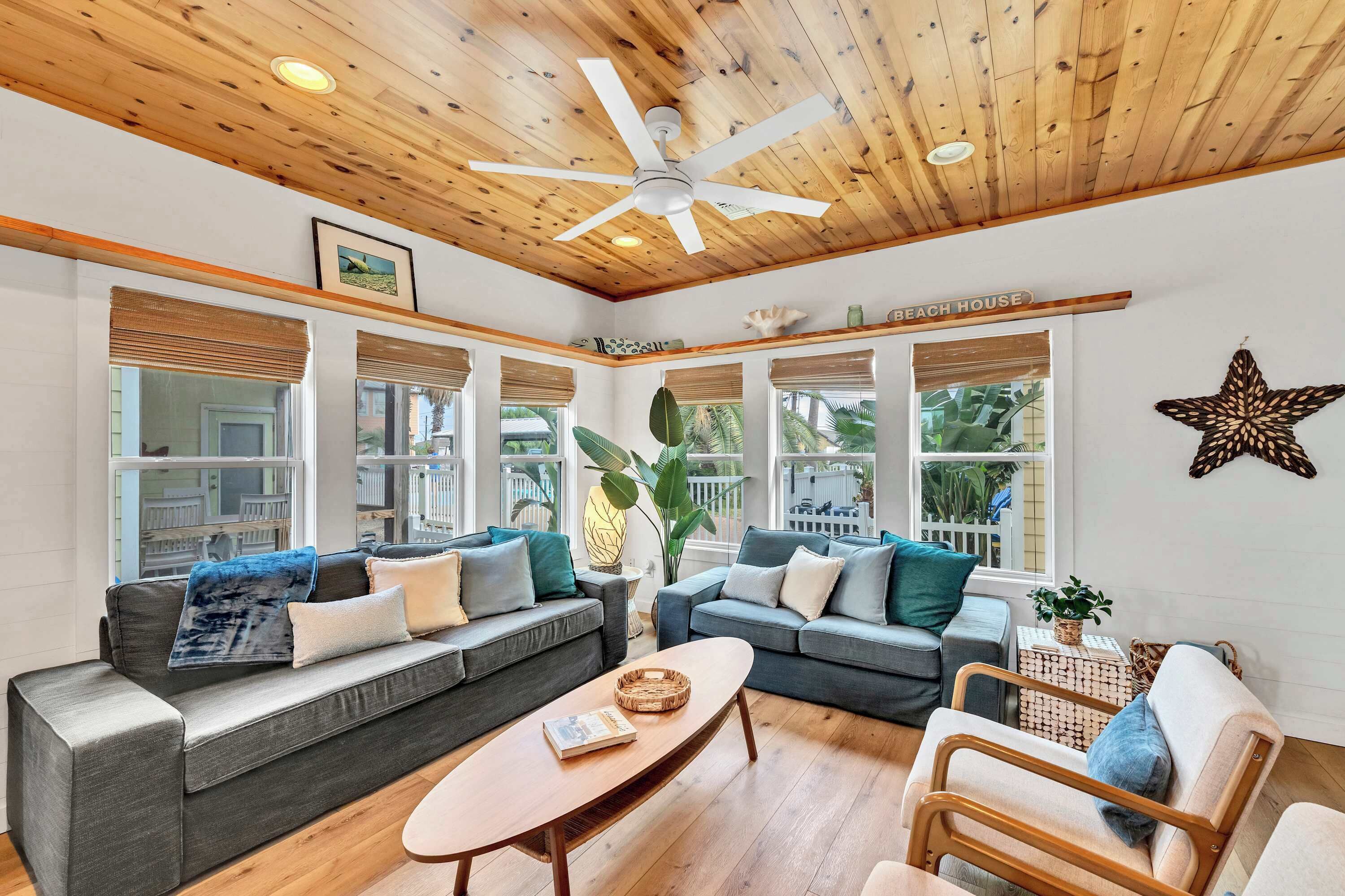 TV, DVD player, offices