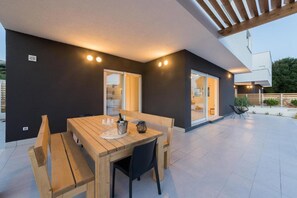 Villa (Four Bedroom Villa with Pool (Villa 2) | Salle à manger