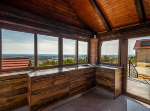 Villa (Four Bedroom Villa with Pool, Hot-Tub) | Private kitchen | Fridge - Villa Breg (Kalnik)