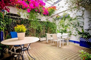 Imagen sin descripción, 4 de 32, botón