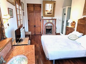 4 Schlafzimmer, Bügeleisen/Bügelbrett, WLAN, Bettwäsche