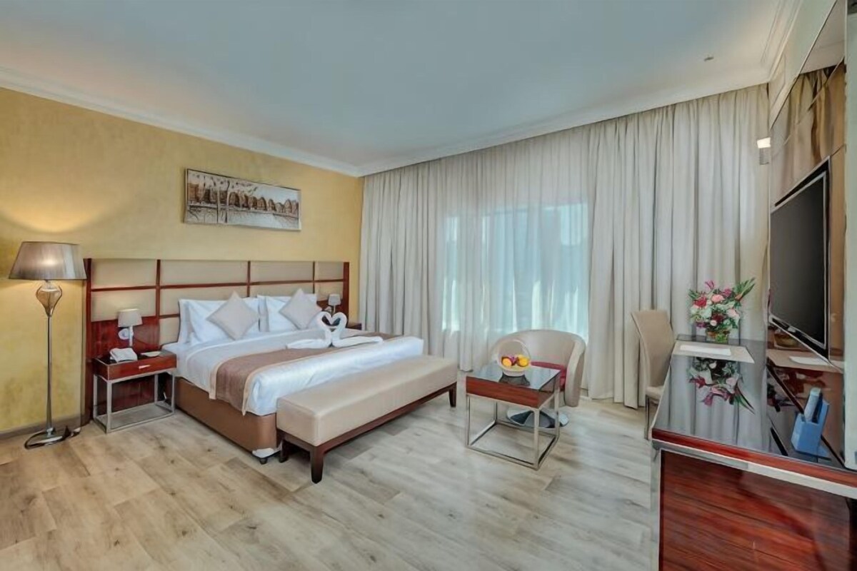 Deluxe King Room