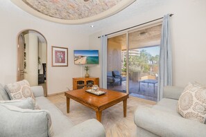 TV, DVD player - Ground-Floor Bella Sirena Condo – Steps to Pool, Swim-Up Bar, and Stunning Sunsets! (Puerto Peñasco)