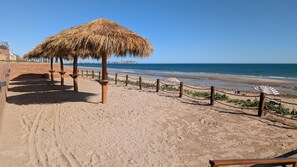 Beach - Ground-Floor Bella Sirena Condo – Steps to Pool, Swim-Up Bar, and Stunning Sunsets! (Puerto Peñasco)