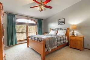 4 soverom, reiseseng for barn, wi-fi (inkludert) og sengetøy