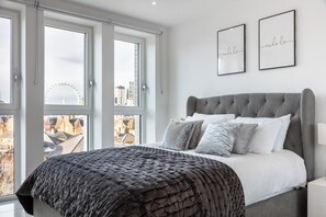 2 soverom, strykejern/-brett, wi-fi og sengetøy