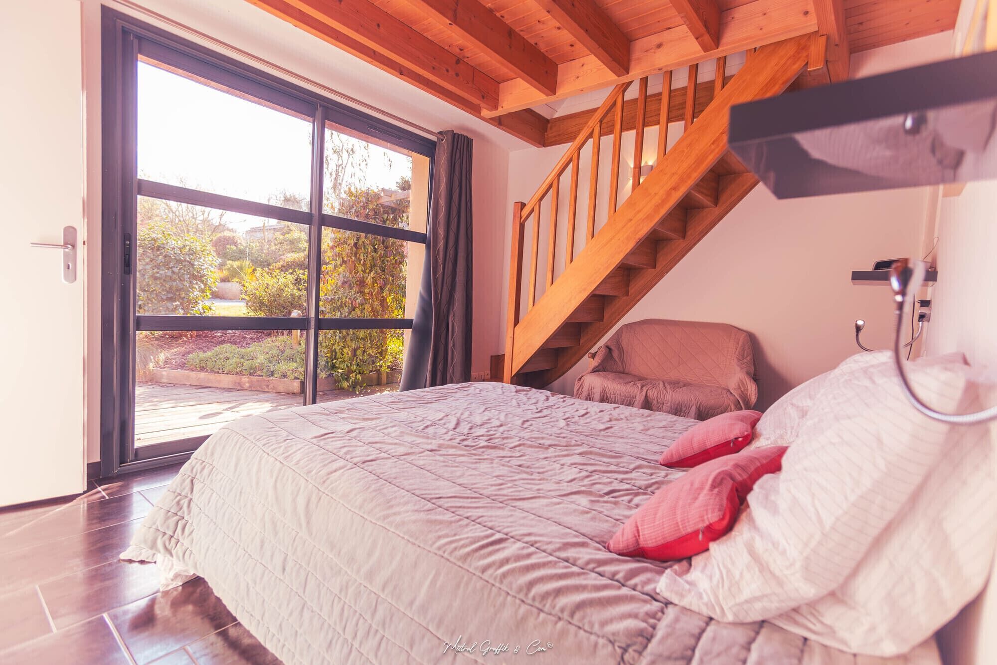 4 間睡房、免費 Wi-Fi