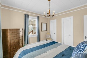 3 bedrooms, iron/ironing board, travel cot, free WiFi