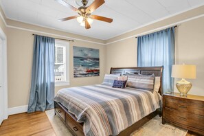 3 chambres, fer et planche à repasser, lit parapluie, Wi-Fi gratuit