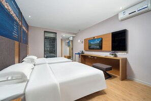 Comfort Double Room, Lanai, Hill View