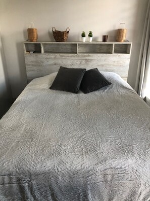 2 soverom, strykejern/-brett, wi-fi og sengetøy