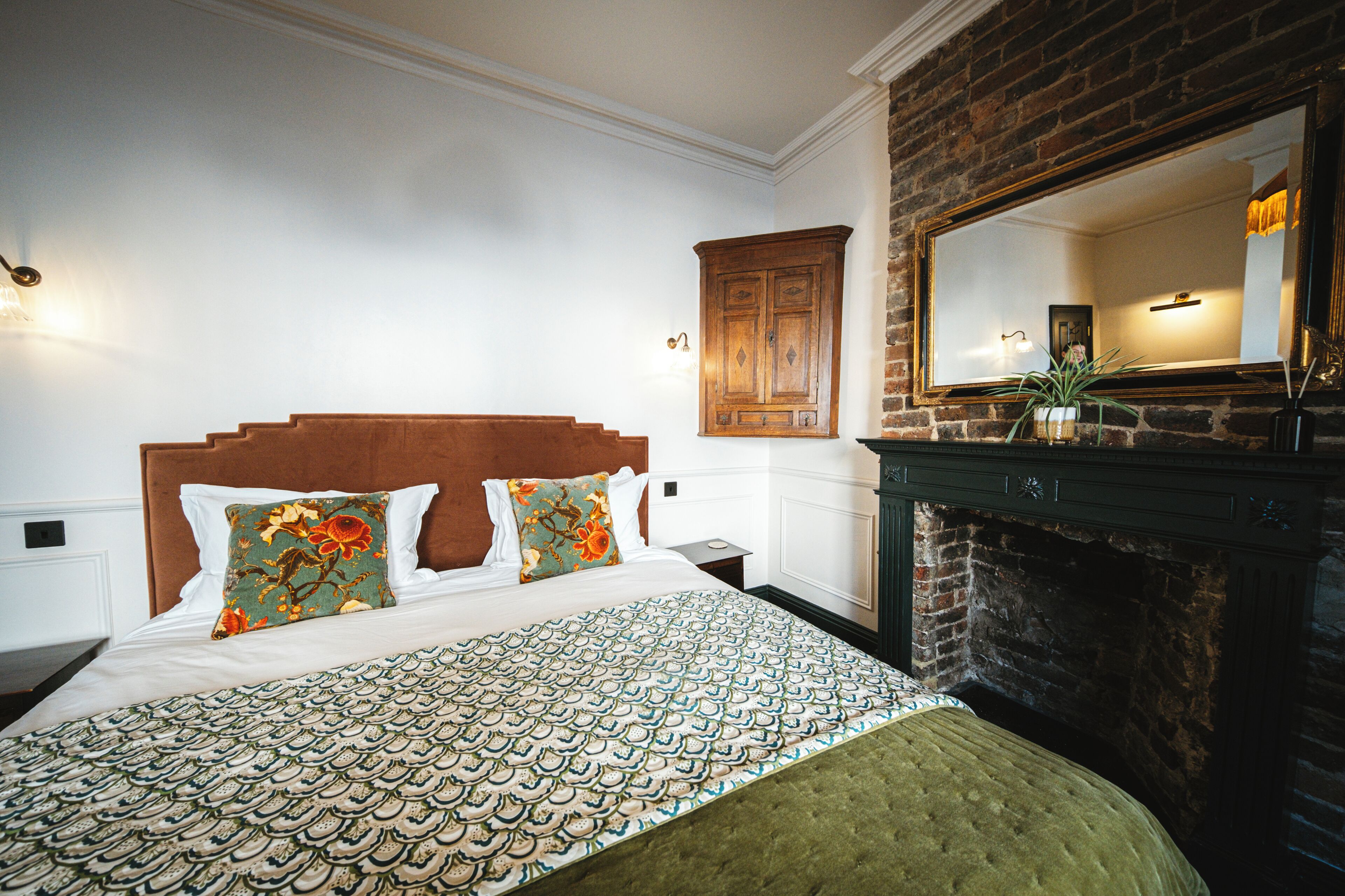 Iron/ironing board, free WiFi