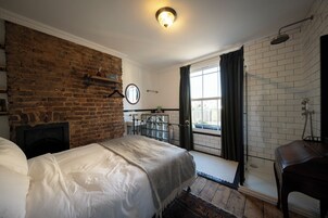 双人房, 1 张双人床, 无烟房, 私人浴室 | 熨斗/熨板、免费 WiFi