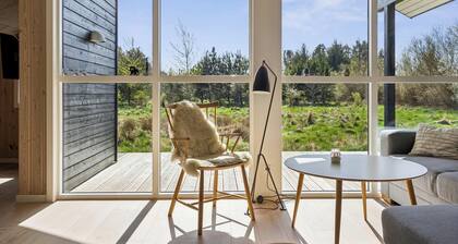 Modern holiday home from 2017, located at Lild Strand.
