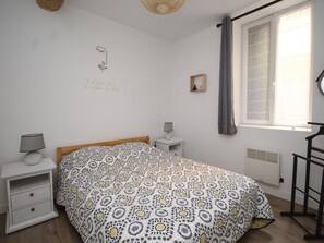 2 bedrooms, free WiFi - Port-Vendres: Charming T3 Quiet and Bright Near the Port (Port-Vendres)