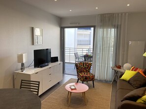 Fernseher