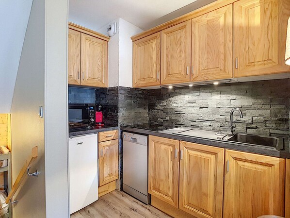Fridge, microwave, dishwasher