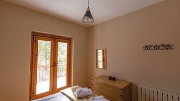 1 chambre, fer et planche Ă repasser, Wi-Fi, draps fournis