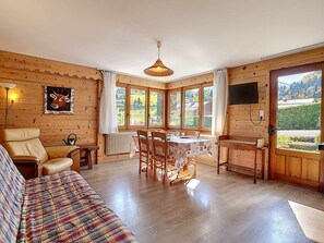 TV - Apartment in La Clusaz - Sleeps 5, Pets allowed (La Clusaz)