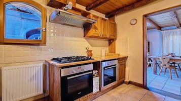 Frigorífico, microondas y lavavajillas