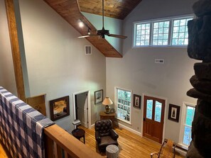 Interior - Teebo backwoods retreat (Lexington)