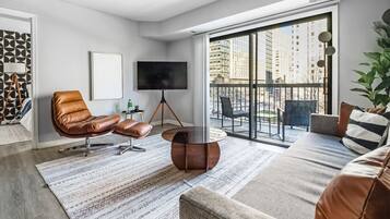 Een smart-tv en een kantoor