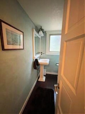Hair dryer, towels