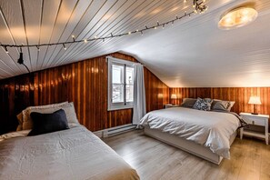 3 soveværelser, skrivebord, strygejern/strygebræt, weekendseng